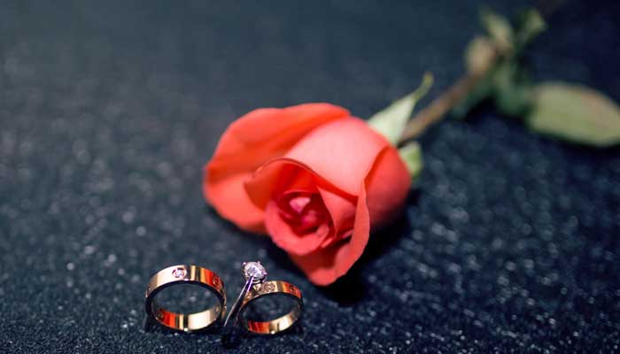 情人节结婚贺卡怎么写 情人节贺卡书写的内容推荐