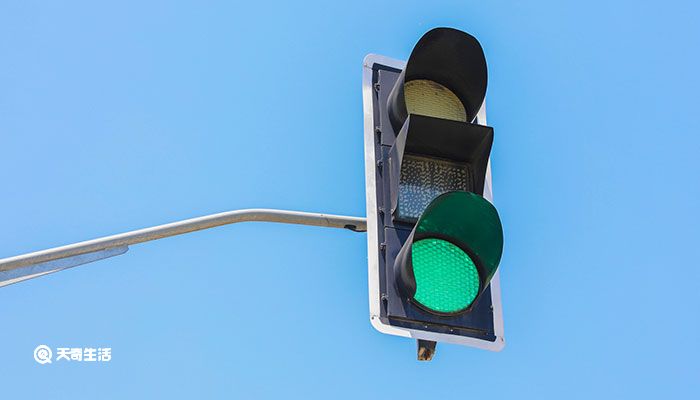 黄灯表示什么 交通信号灯黄灯表示什么