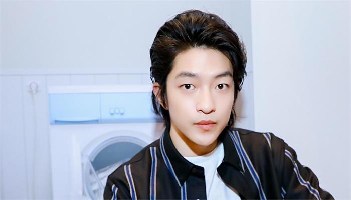 屈楚萧事件是什么 屈楚萧事件是怎么回事