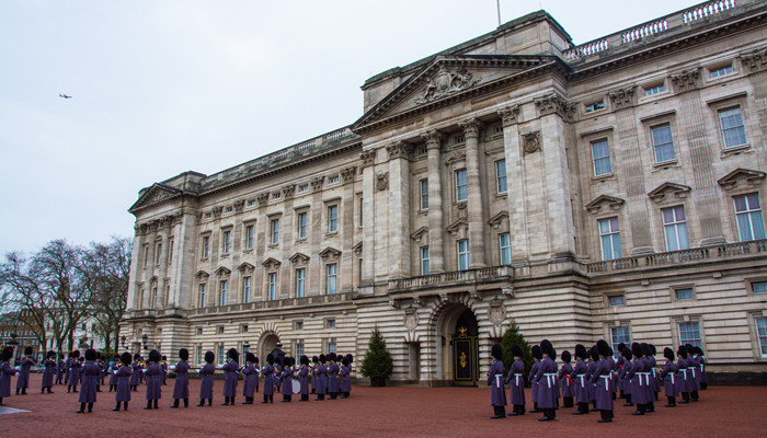 白金汉宫是哪个国家的 白金汉宫是哪个国家的王宫