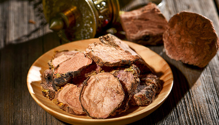 喝红景天有什么反应 喝红景天有害吗 喝红景天有什么反应 喝红景天有害吗