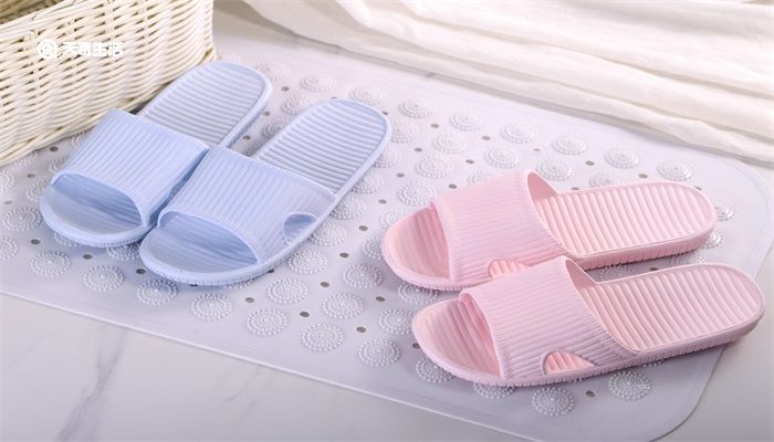 pvc拖鞋和eva拖鞋的区别 拖鞋pvc和eva材质有什么区别