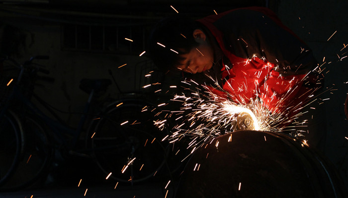 手工焊锡对人体的危害 焊锡的用途