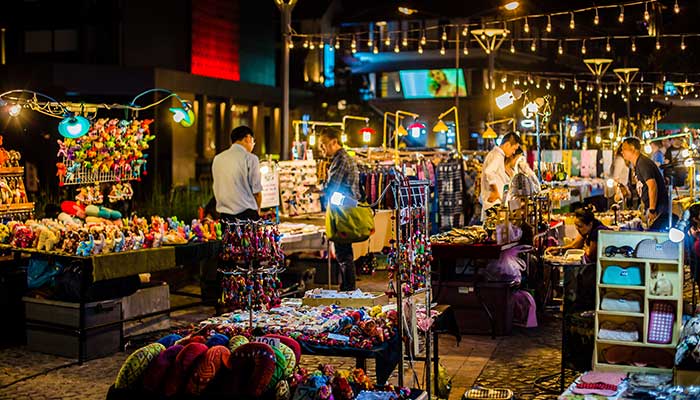 响应国家号召摆地摊的说说 响应号召摆摊如何发说说