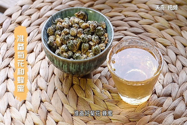蜂蜜水的正确喝法 蜂蜜水怎么喝