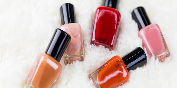 皮鞋划痕处理小窍门 皮鞋上有划痕怎么处理