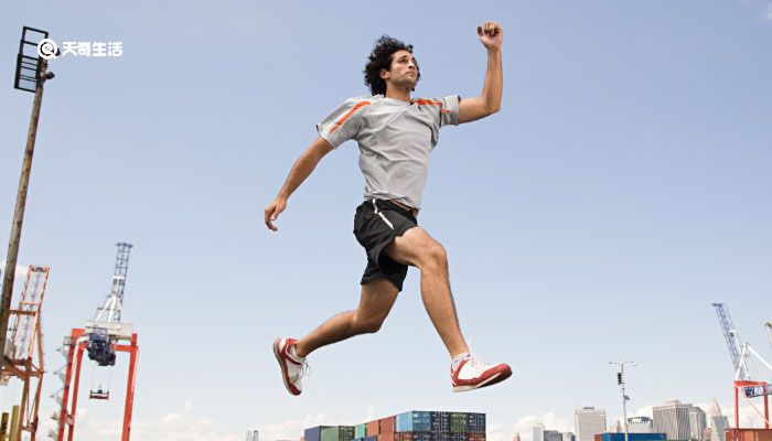 跳远技巧 立定跳远很差怎么办