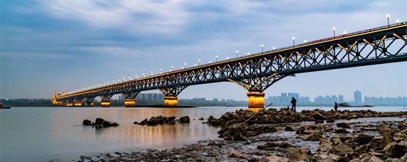 南京长江五个大桥分别叫什么 南京长江有几个大桥