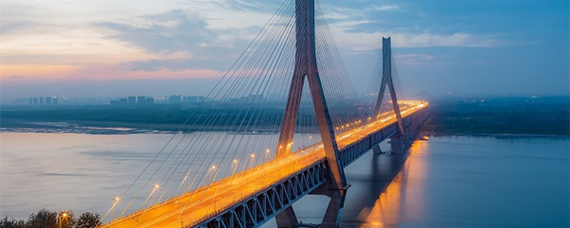 南京长江大桥是古建筑吗 南京长江大桥是古建筑物吗