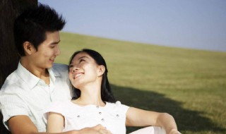 男人真正的喜欢女人的表现（男人非常喜欢女人的表现）