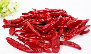 剪干辣椒的方法 如何快速剪去辣椒把