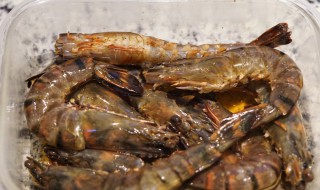解冻大虾的方法（解冻大虾的方法视频）