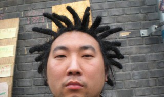 头发怎么变成脏辫（怎样编脏脏辫头发）