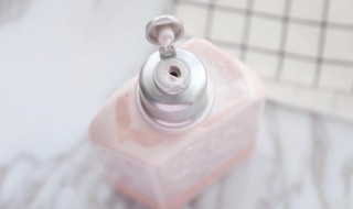 身体乳怎么选合适的（身体乳怎么选合适的肤质）