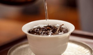 泡好的茶水可以放多久（泡好的茶水可以放多久喝）