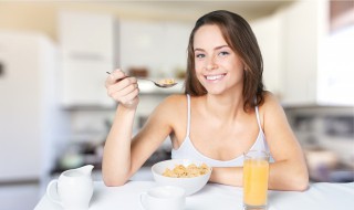 怎么吃不胖（怎么吃都长不胖的人是什么原因）