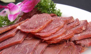 吃牛肉的禁忌（吃牛肉的禁忌食物有哪些）