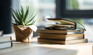 关于九月的句子说说（关于九月的句子说说短句）