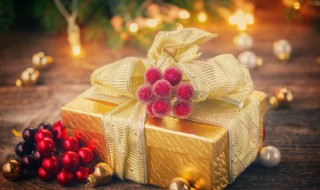 七夕送什么（七夕送什么礼物-CPB肌肤之钥）