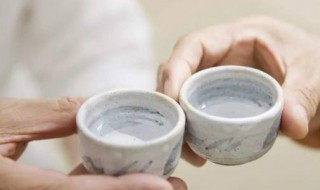 粮食酒和勾兑酒的区别（粮食酒和勾兑酒的区别代码）