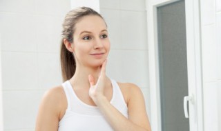 皮肤美白小方法（皮肤美白小方法小窍门）