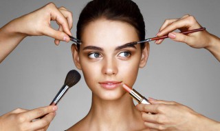 脸白怎么选粉底 脸白怎么选粉底液