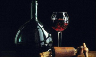 白衣服染上红酒怎么洗能洗干净吗 白衣服染了红酒怎么洗