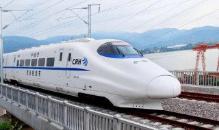 怎么坐高铁（怎么坐高铁找车厢）