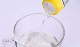 白醋洗脸方法（正确白醋洗脸方法）