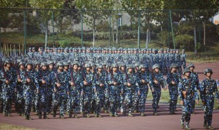 军训要准备什么东西（军训要准备什么东西女生）