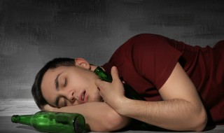 酒醉后吃什么（酒醉后吃什么好一点）