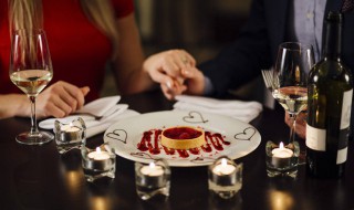 金婚是结婚多少年（金婚是结婚多少年的纪念日）