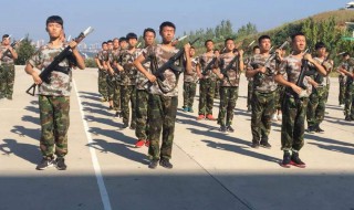 高一新生自我介绍（高一新生自我介绍英语）