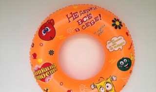 游泳圈的修补方法 游泳圈的修补方法视频教程