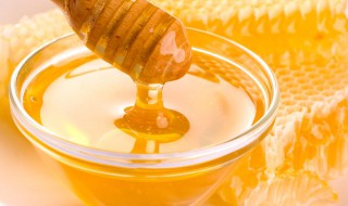 蜂蜜加什么可以去黑头 蜂蜜加什么可以去黑头?
