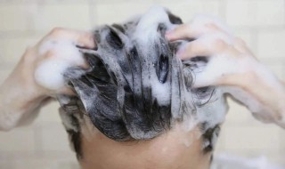 怎么正确冲洗头发（怎么正确冲洗头发）