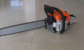 油锯怎么使用（雅马哈6800油锯怎么使用）