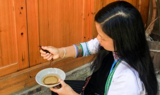 怎样洗头发不掉发（怎样洗头才不掉头发）