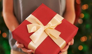 爸爸生日送什么礼物好（女友爸爸生日送什么礼物好）