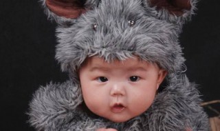 宝宝如何不吃母乳（婴儿怎么不吃母乳）