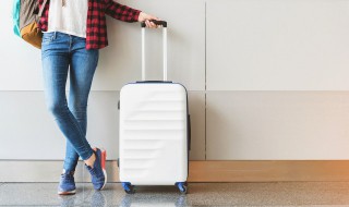 拉杆箱密码锁打不开怎么办 拉链拉杆箱密码锁打不开怎么办