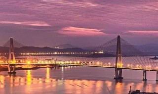 家人和朋友旅游说说心情经典短语（跟家人朋友一起旅游的说说）