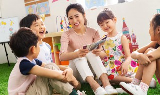 小孩上幼儿园第一天哭闹怎么办 孩子上幼儿园第一天哭闹怎么办