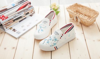 小白鞋如何清洗（aj小白鞋如何清洗）