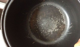 锅里烧糊的黑垢怎么去除小妙招（锅里面烧糊的黑垢怎么去除家有妙招）