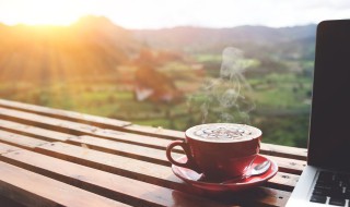 怎样正确使用咖啡杯（咖啡杯正确使用方法）