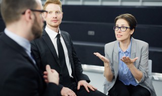 怎样提高销售技巧和话术 怎样提高销售技巧和话术服装业