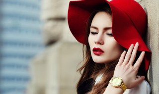 女生戴表的正确方式 女生手表的正确戴法