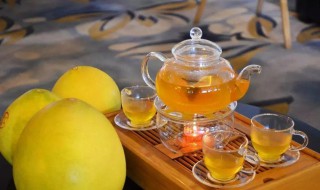 蜂蜜泡茶叶的正确方法（蜂蜜和茶叶怎么泡）