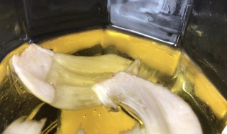 如何判断食用油已霉变（食用油如何判断发霉）